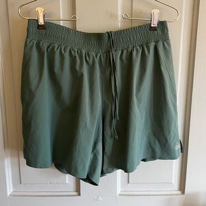 Alo Yoga Teal shorts - Medium